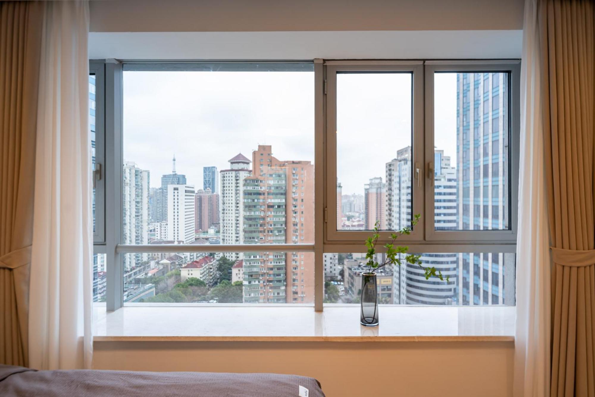 Apartment Tianzifang Sun Moonlight Fine Decoration Large Two-bedroom *
